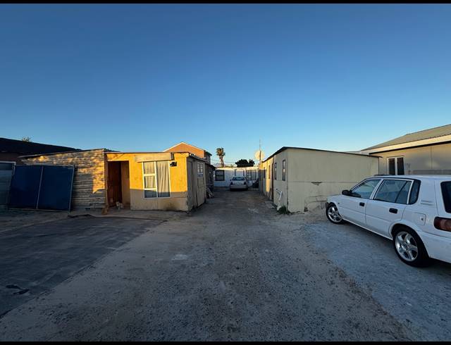 415M² VACANT LAND FOR SALE IN ELECTRIC CITY